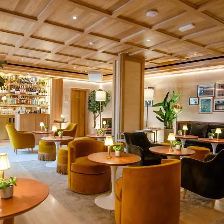 Browns Avenue 5*