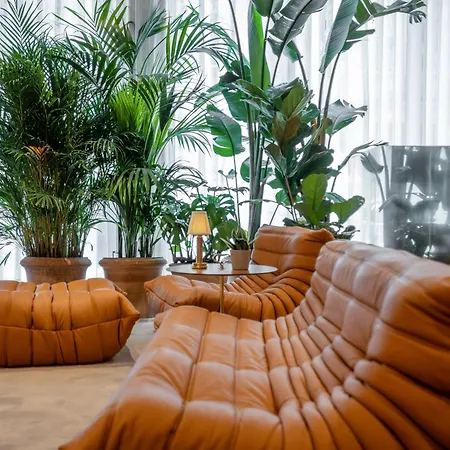 Hotel Browns Avenue 5*