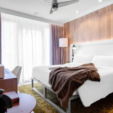 Browns Avenue 5*
