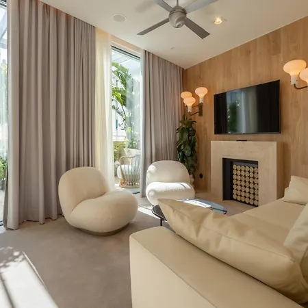 Browns Avenue 5*