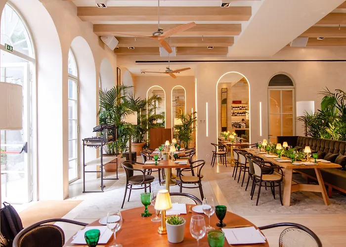 ホテル Browns Avenue 5*