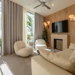Browns Avenue 5*