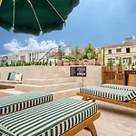Browns Avenue 5* リスボン