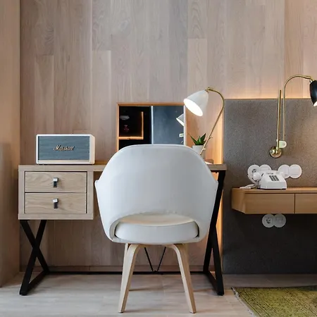 Otel Browns Avenue 5*