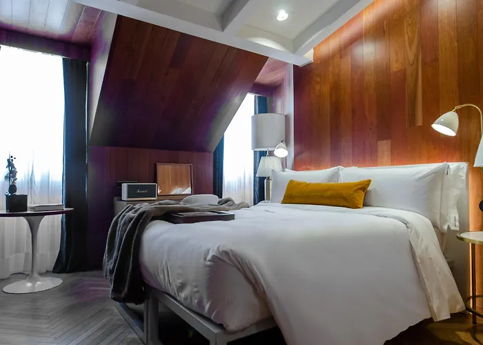 Browns Avenue Ξενοδοχείο 5*