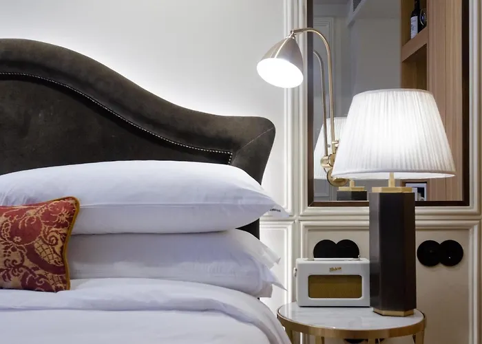 Browns Avenue Ξενοδοχείο 5*